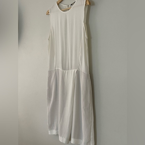 Zara Essentials White Romper - Picture 4 of 15